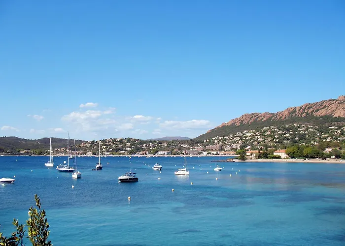 Village Cap Esterel - L'esquinade-106 By Interhome