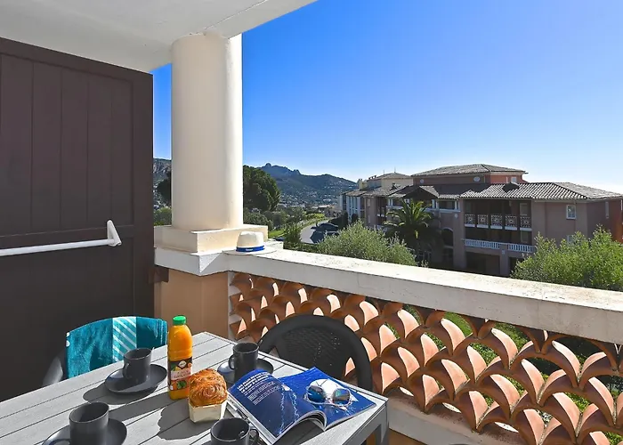 Village Cap Esterel - L'esquinade-106 By Interhome