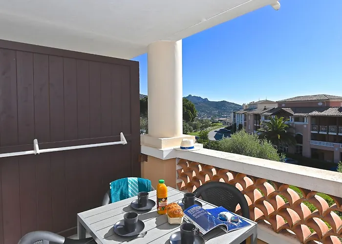 Village Cap Esterel - L'esquinade-106 By Interhome